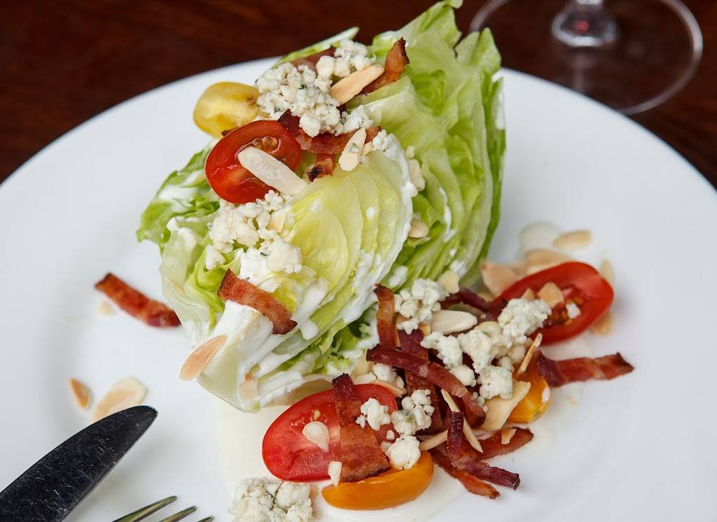 The Point Patio Bar & Bistro | restaurant | 2940 E Nees Ave #107, Fresno, CA 93720, USA | 5597654397 OR +1 559-765-4397