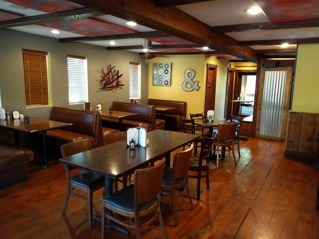 Notch 8 Cafe & Bar | restaurant | 6527-, 6533 E Seneca Turnpike, Jamesville, NY 13078, USA | 3158709132 OR +1 315-870-9132