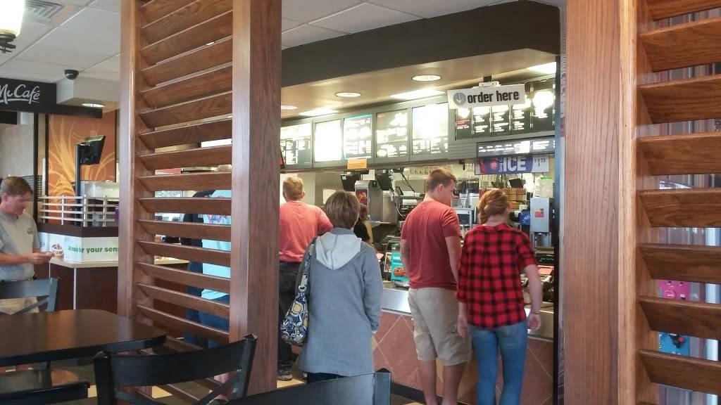 McDonalds | cafe | 4695 Tamiami Trail, Port Charlotte, FL 33980, USA | 9416294681 OR +1 941-629-4681