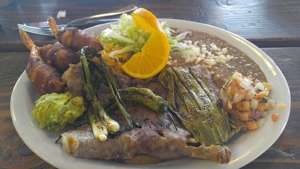 La Rinconada Mexican Restaurant | restaurant | 300 W 5th St, Santa Ana, CA 92701, USA | 7146471517 OR +1 714-647-1517