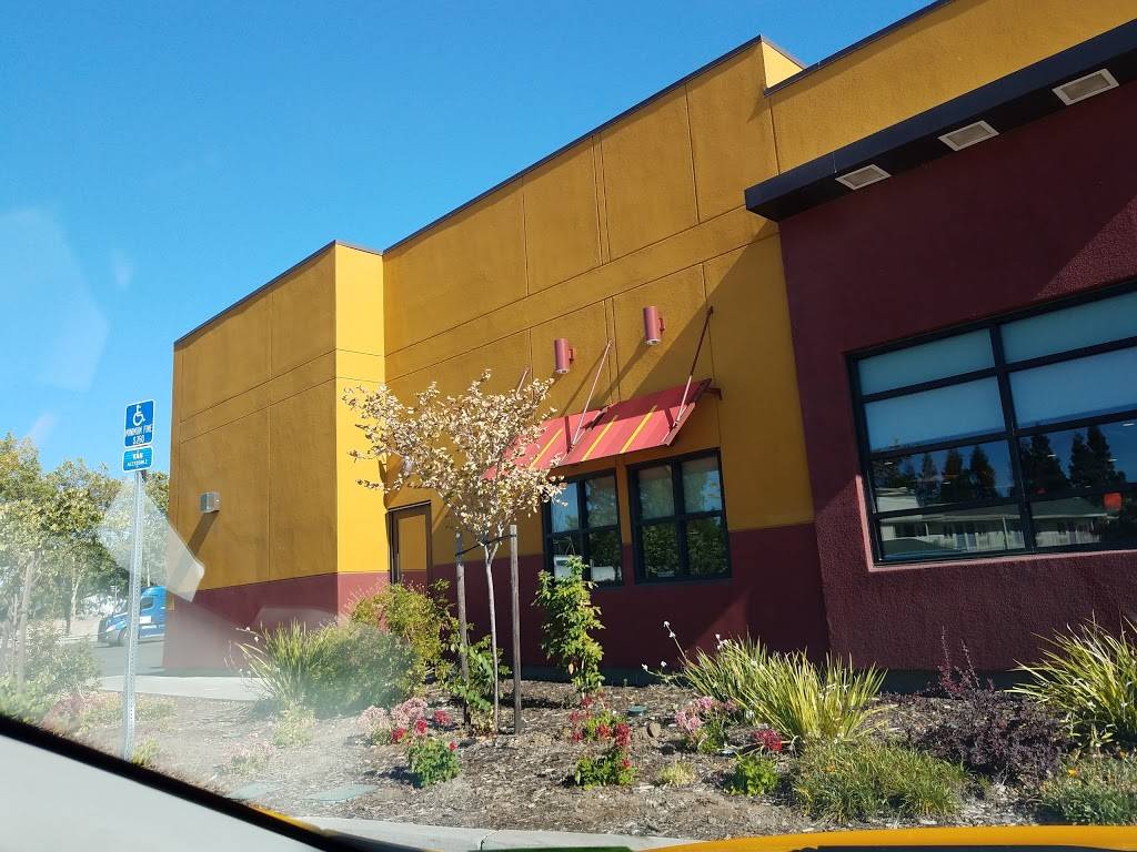 Dennys | restaurant | 7401 Elsie Ave, Sacramento, CA 95828, USA | 9166892011 OR +1 916-689-2011