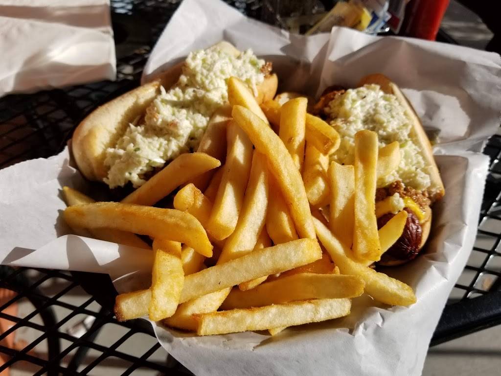 Hugo’s Restaurant and Sports Bar | restaurant | 25 Bridge St N, Martinsville, VA 24112, USA | 2766323663 OR +1 276-632-3663