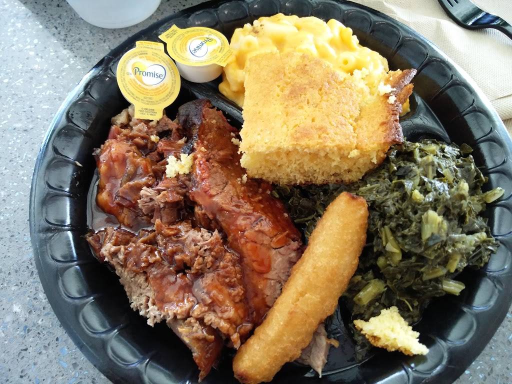 Brookwood Farms | restaurant | 5501 Josh Birmingham Pkwy, Charlotte, NC 28208, USA | 7043594440 OR +1 704-359-4440