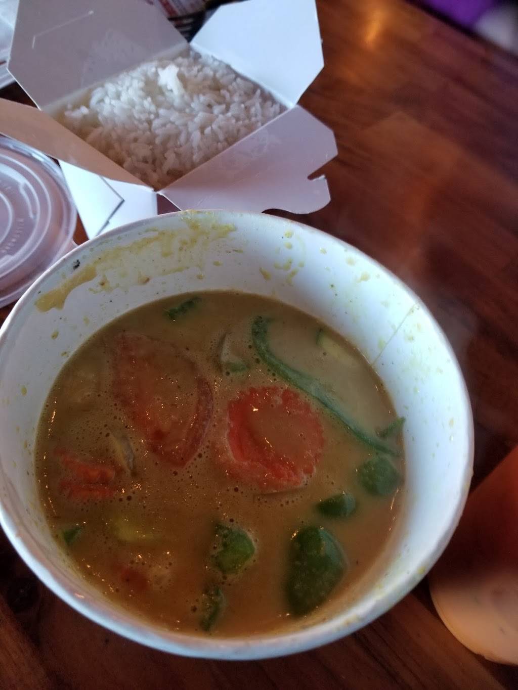 Thai Chili2go | restaurant | 1887 E Williams Field Rd #101, Gilbert, AZ 85295, USA | 4805668061 OR +1 480-566-8061