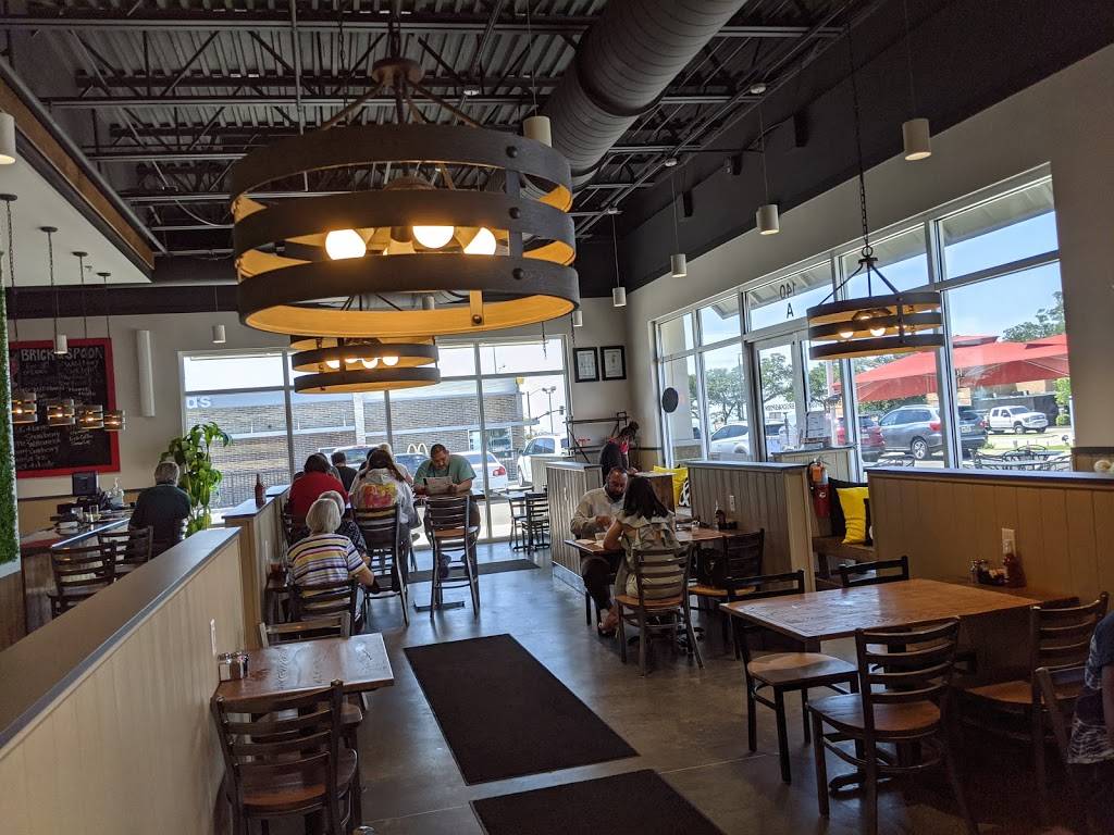 Brick & Spoon | restaurant | 140 Eisenhower Dr, Biloxi, MS 39531, USA | 2283885162 OR +1 228-388-5162