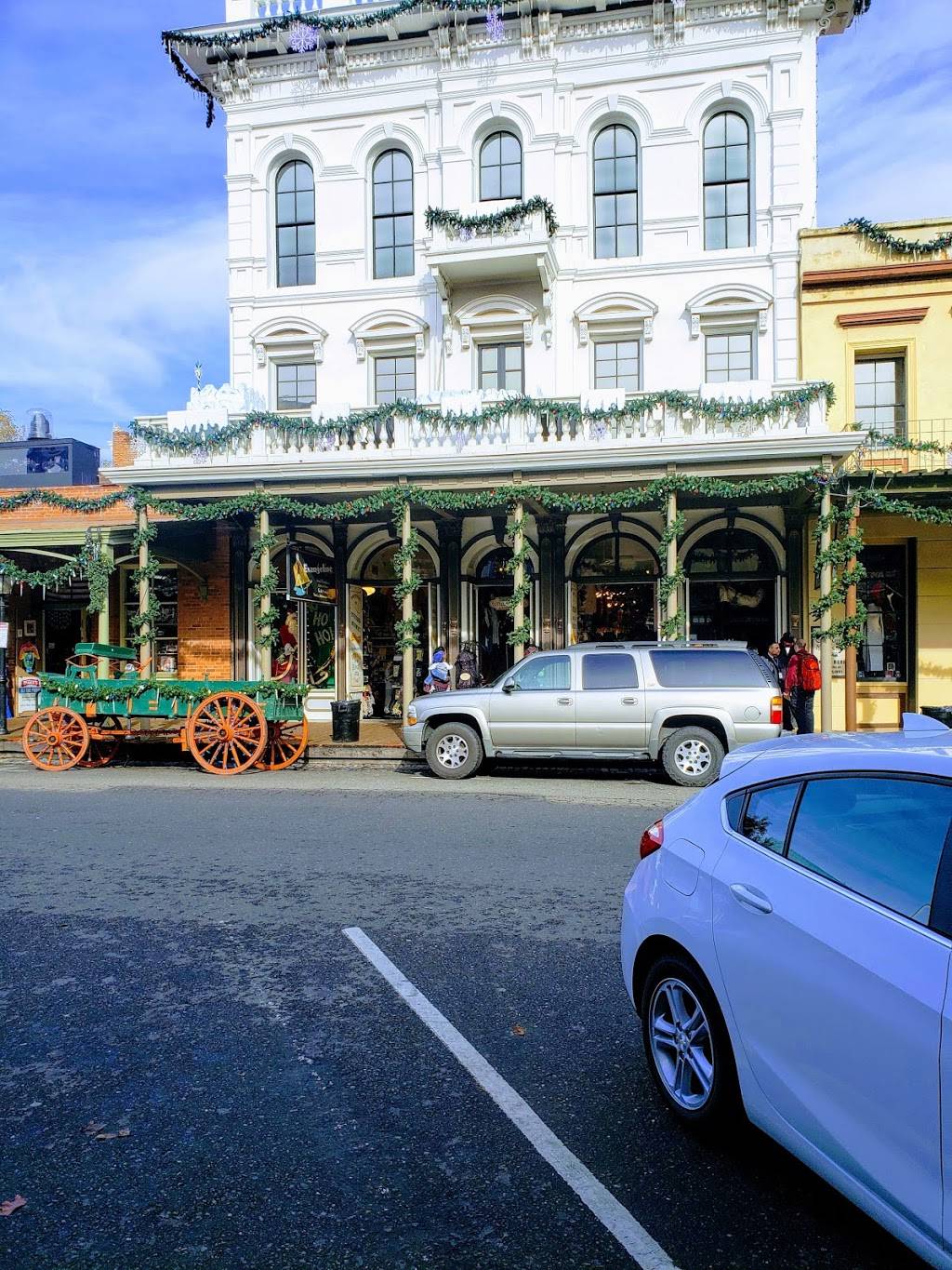 Slice of Old Sacramento | restaurant | 1019 2nd St, Sacramento, CA 95814, USA | 9164436761 OR +1 916-443-6761