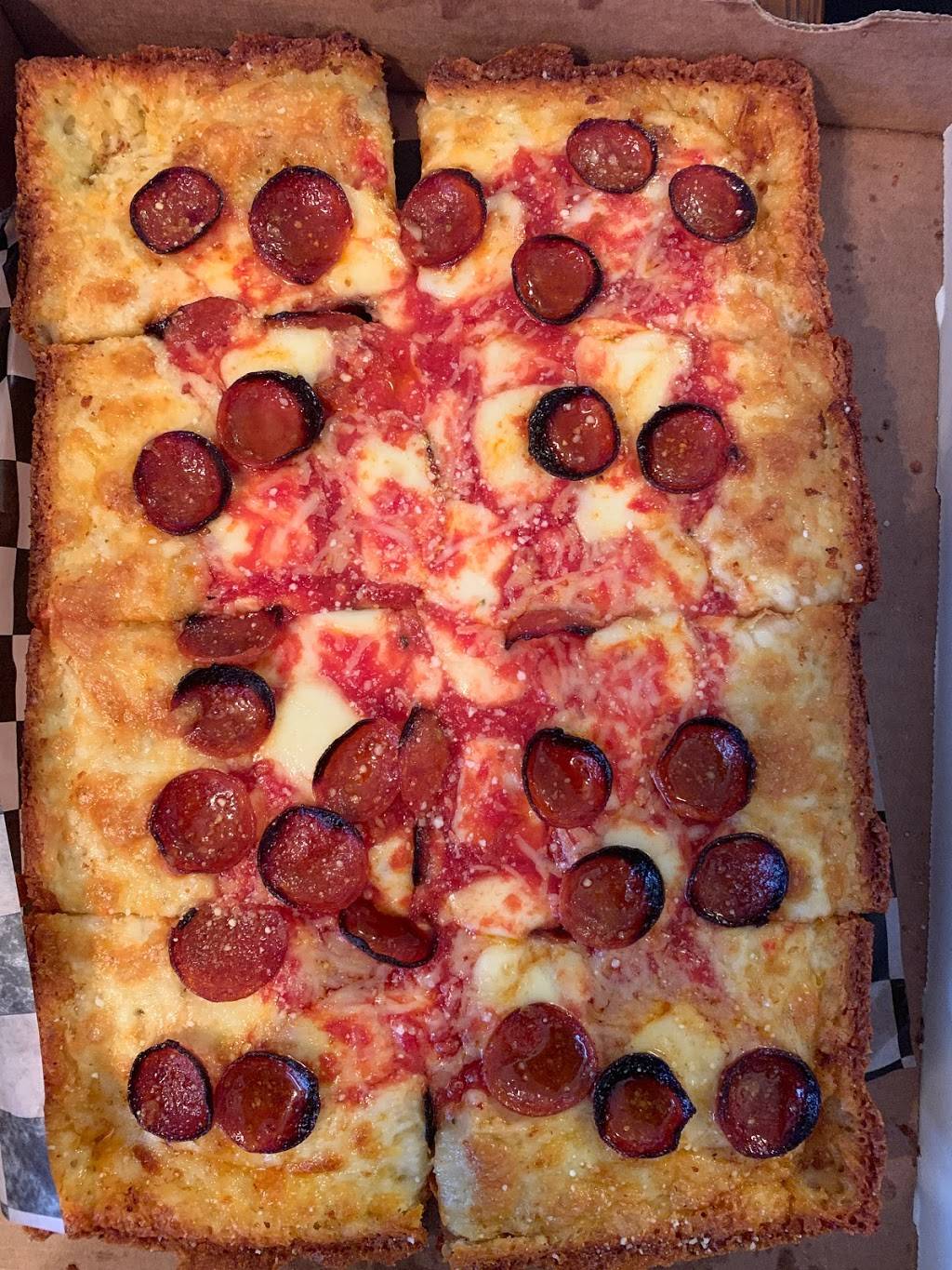 Red Plum Pizza & Pasta | restaurant | 8212 E Market St, Warren, OH 44484, USA | 2342232880 OR +1 234-223-2880