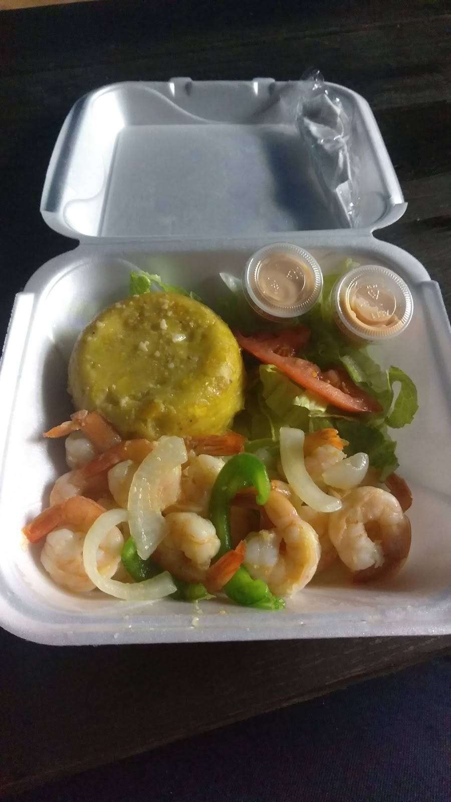 Tu Esquina sabrosa | restaurant | 1104 US-17, Davenport, FL 33844, USA | 4075910913 OR +1 407-591-0913