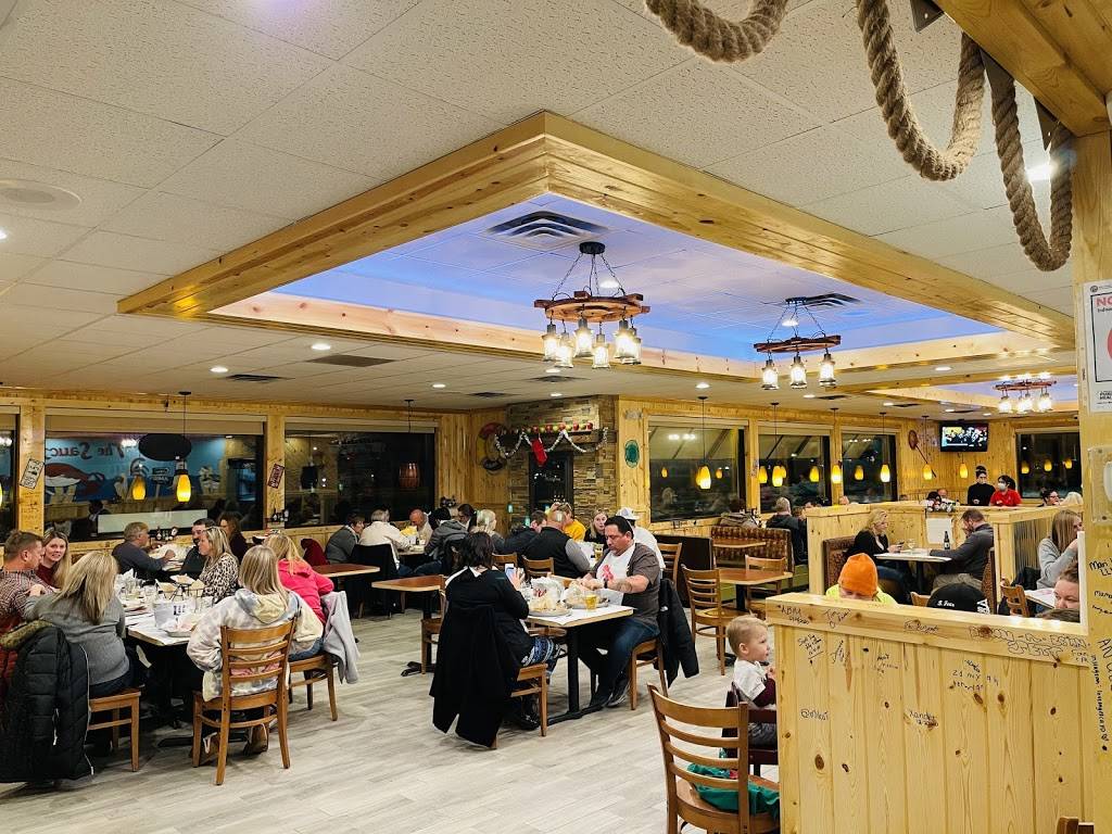 The Saucy Crab | restaurant | 1315 E Armour Rd, Bourbonnais, IL 60914, USA | 8156143595 OR +1 815-614-3595