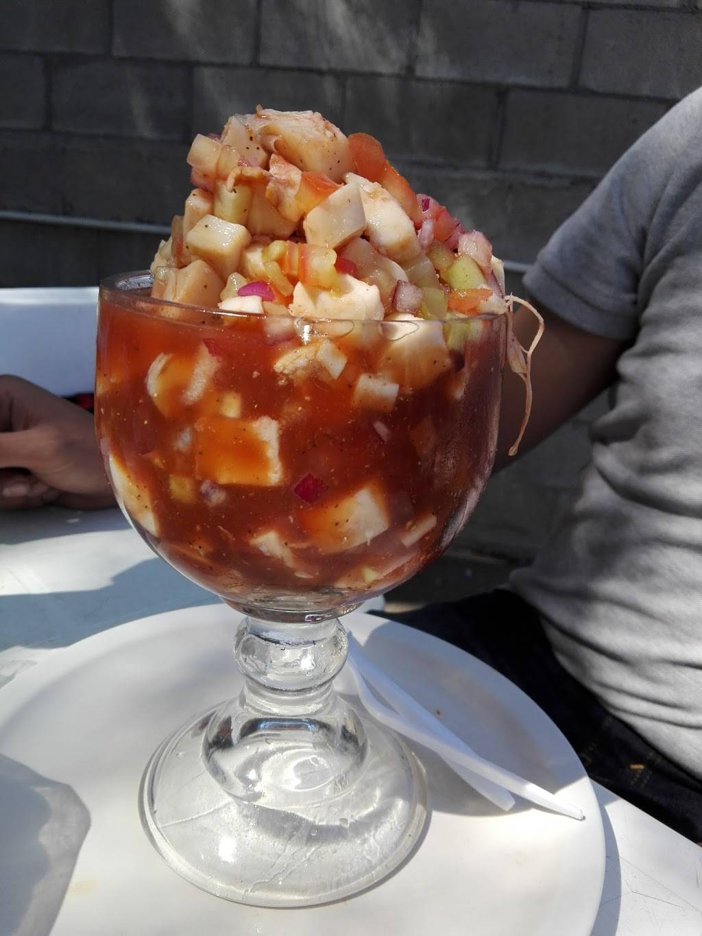 Mariscos El Viejon | restaurant | Sin nombre No. 1327 129, Pob Delejido Francisco Villa, Tijuana, B.C., Mexico | 016645417961 OR +52 664 541 7961