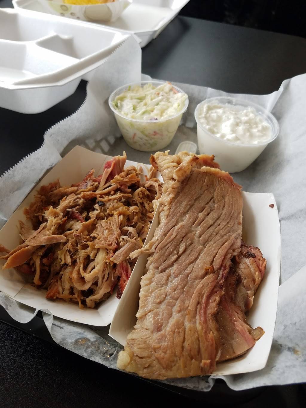 Hawg Heaven | restaurant | 425 W Defenbaugh St, Kokomo, IN 46902, USA | 7654506584 OR +1 765-450-6584