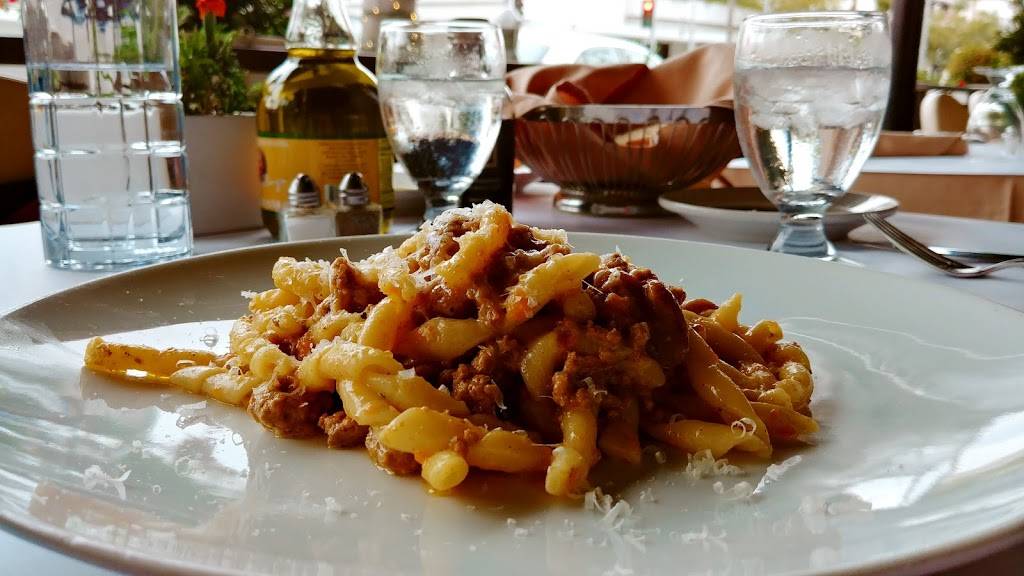 Via Alloro | restaurant | 301 N Canon Dr, Beverly Hills, CA 90210, USA | 3102752900 OR +1 310-275-2900