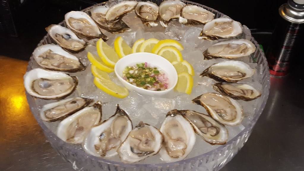 iSLAS FILIPINO BBQ & BAR | restaurant | 1690 Queen St W, Toronto, ON M6R 1B3, Canada | 4165330777 OR +1 416-533-0777