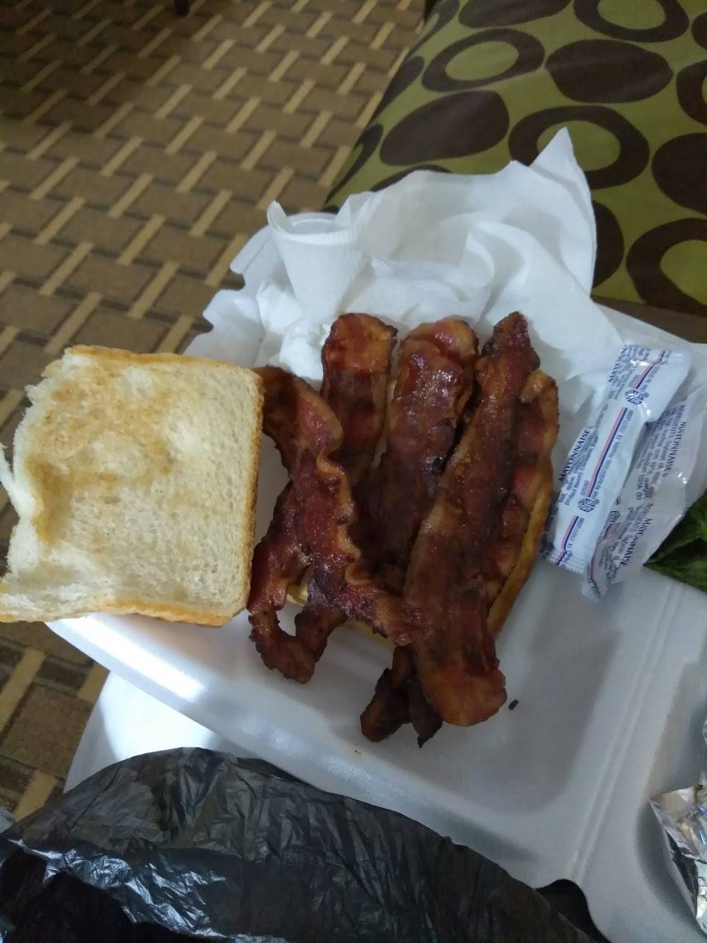 Crossroads Bar and Grill | night club | 4767 Scottsville Rd, Bowling Green, KY 42104, USA | 2707459191 OR +1 270-745-9191