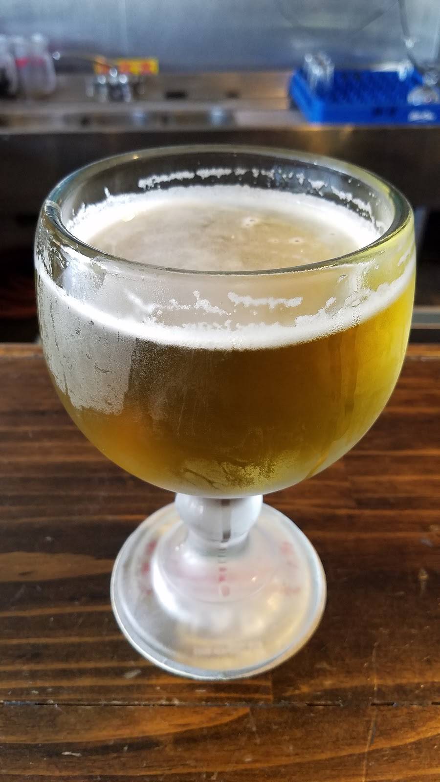 Schoonerville Sports Bar & Grill | restaurant | 8901 De Soto Ave, Canoga Park, CA 91304, USA | 8185271231 OR +1 818-527-1231