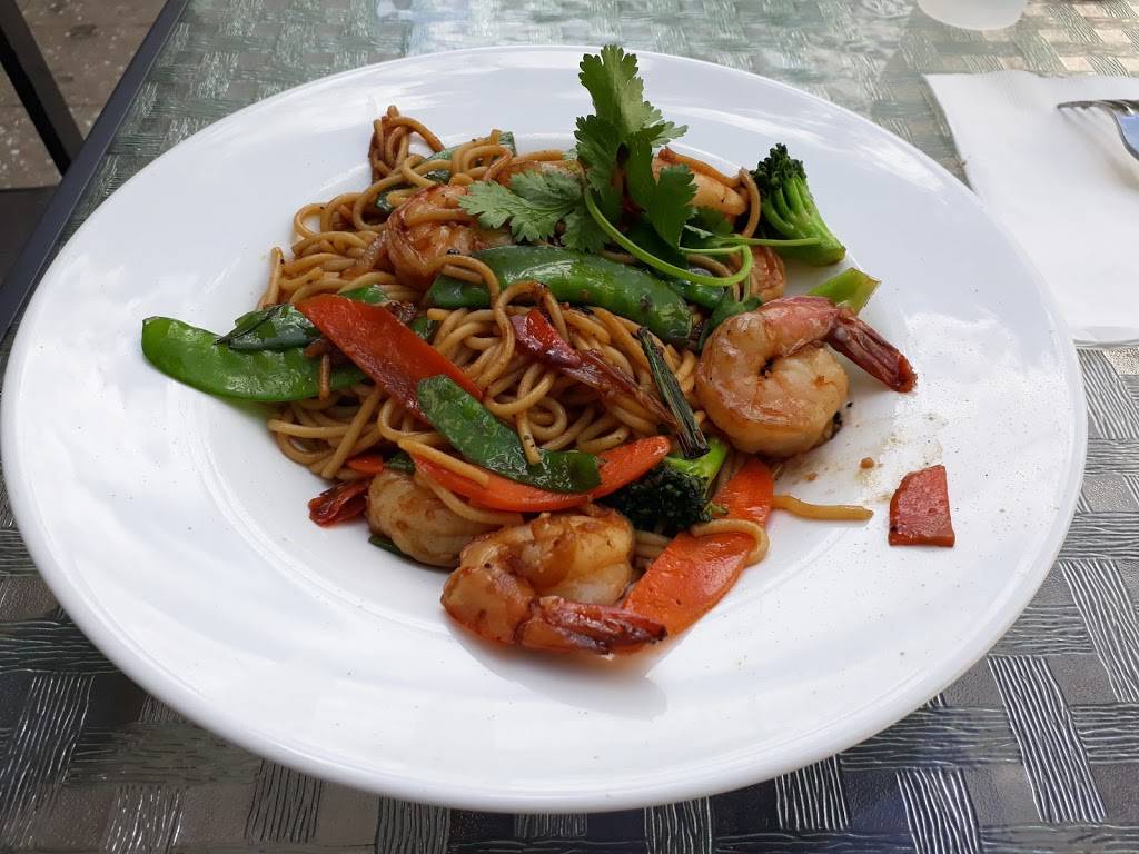 Basil Fusion Bistro | restaurant | 623 Cleveland St, Clearwater, FL 33755, USA | 7272400070 OR +1 727-240-0070