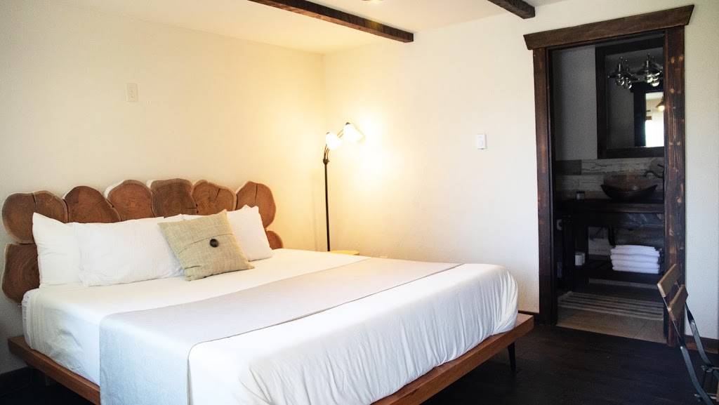 Paradise Village Hotel & Restaurant | bakery | 31811 WA-706, Ashford, WA 98304, USA | 3602550070 OR +1 360-255-0070