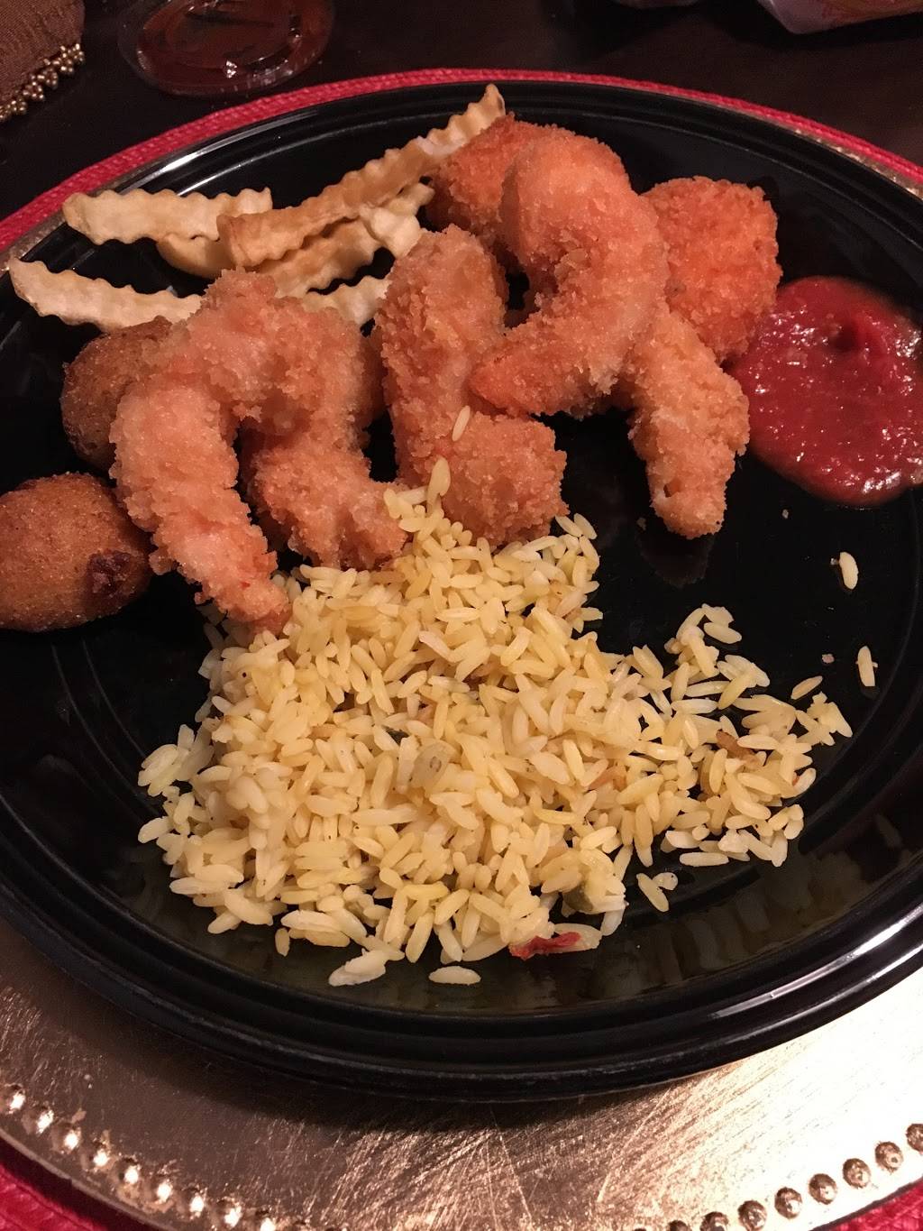 Snappys Shrimp | restaurant | 1901 W Irving Park Rd, Chicago, IL 60613, USA | 7732441008 OR +1 773-244-1008