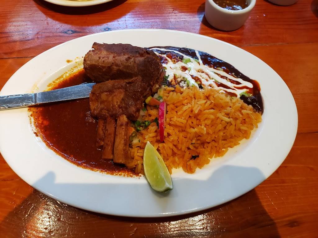 La Carta De Oaxaca | restaurant | 5431 Ballard Ave NW, Seattle, WA 98107, USA | 2067828722 OR +1 206-782-8722