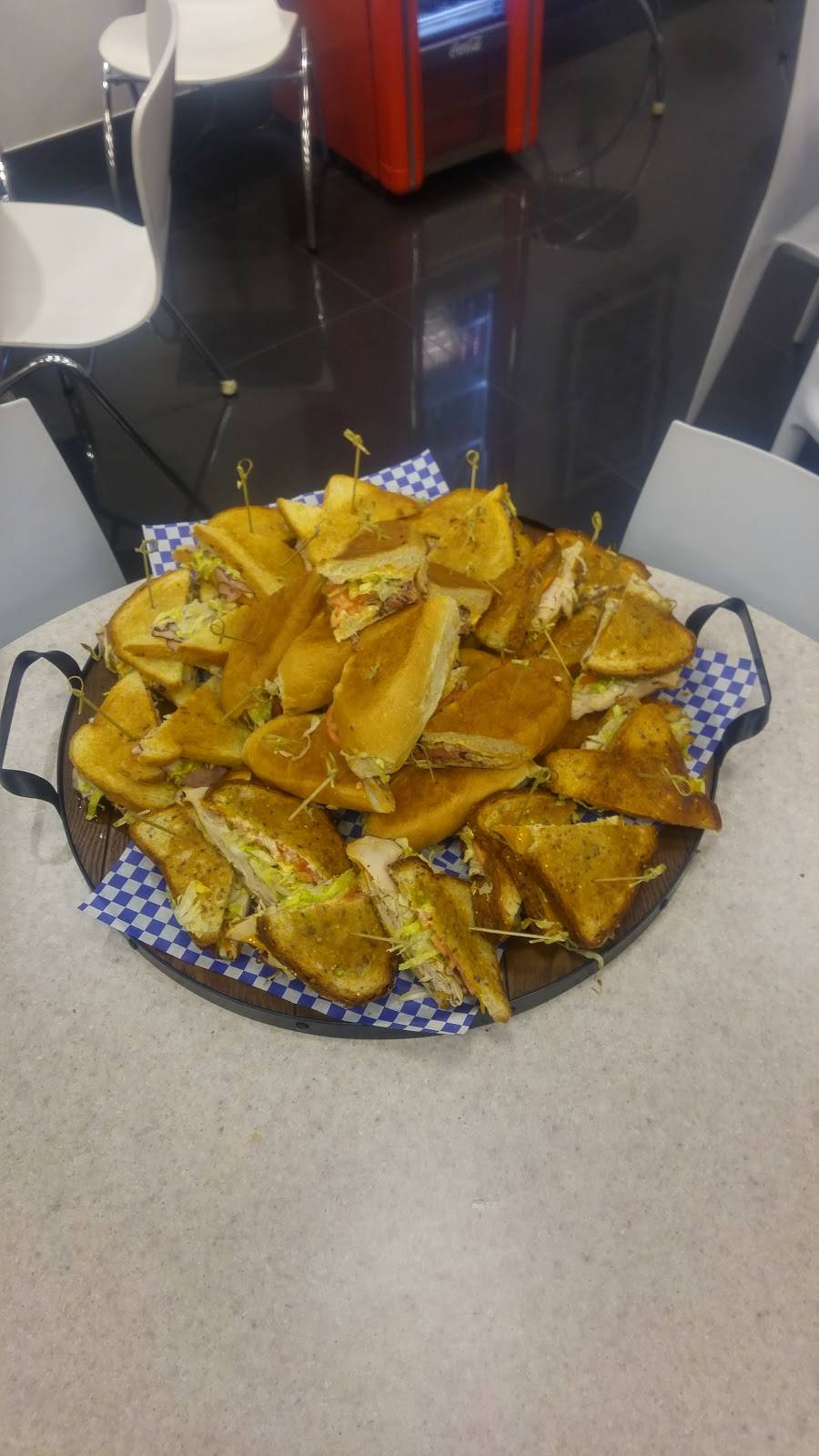 L&Js Pantry | restaurant | 9150 South Dadeland Boulevard, Miami, FL 33156, USA | 7863322282 OR +1 786-332-2282