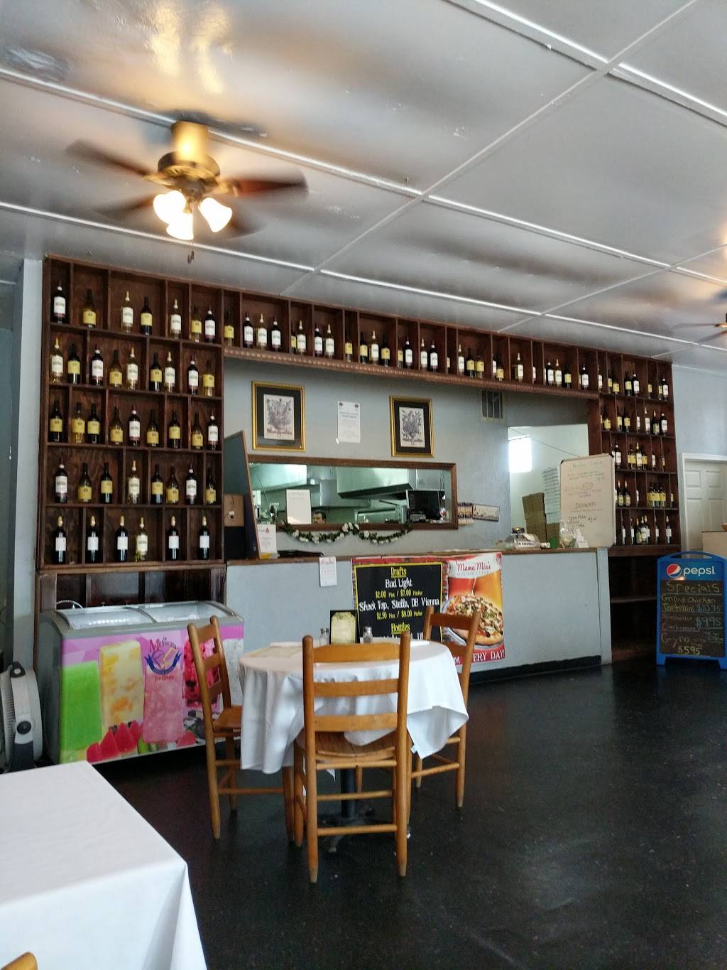 Mama Mias Restaurant & Pizzeria | restaurant | 893 Yorktown Rd, Poquoson, VA 23662, USA | 7578680007 OR +1 757-868-0007