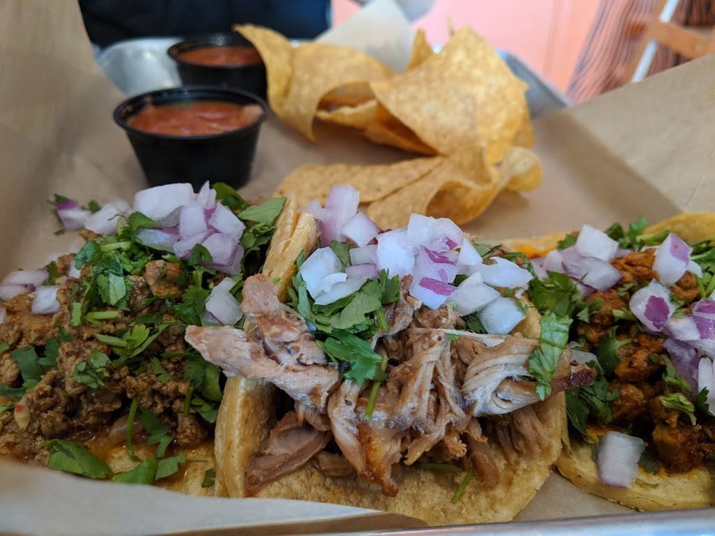 Cinco TacoBar | restaurant | 15100 Hesperian Blvd #308, San Leandro, CA 94578, USA | 5106749215 OR +1 510-674-9215