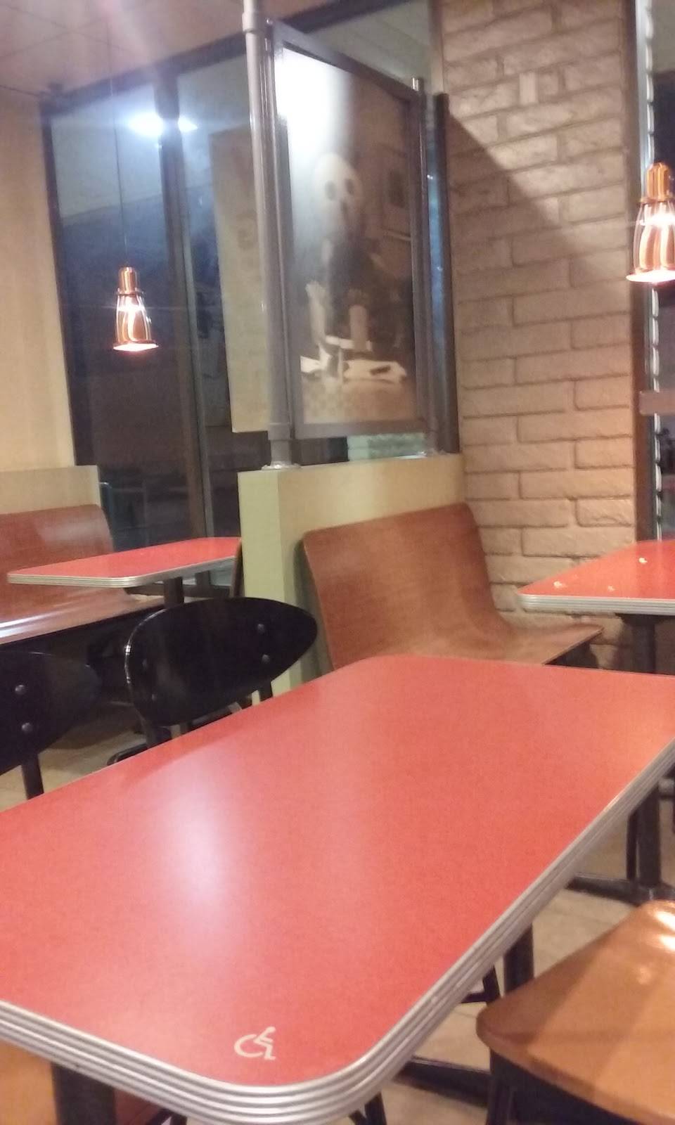 Jack in the Box | restaurant | 6001 W Thomas Rd, Phoenix, AZ 85033, USA | 6232471746 OR +1 623-247-1746