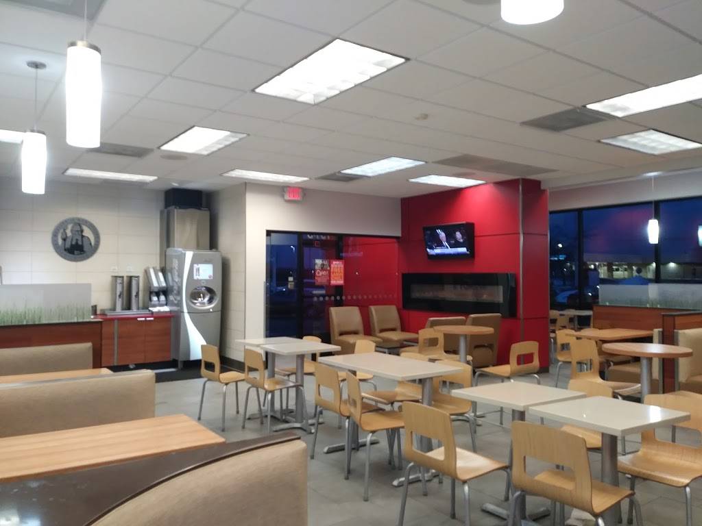 Wendys | restaurant | 1975 E Beltline Ave NE, Grand Rapids, MI 49525, USA | 6163617251 OR +1 616-361-7251