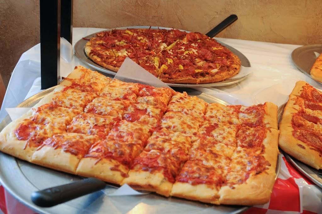 Coccas Pizza | restaurant | 10829 Main St, New Middletown, OH 44442, USA | 3305420444 OR +1 330-542-0444