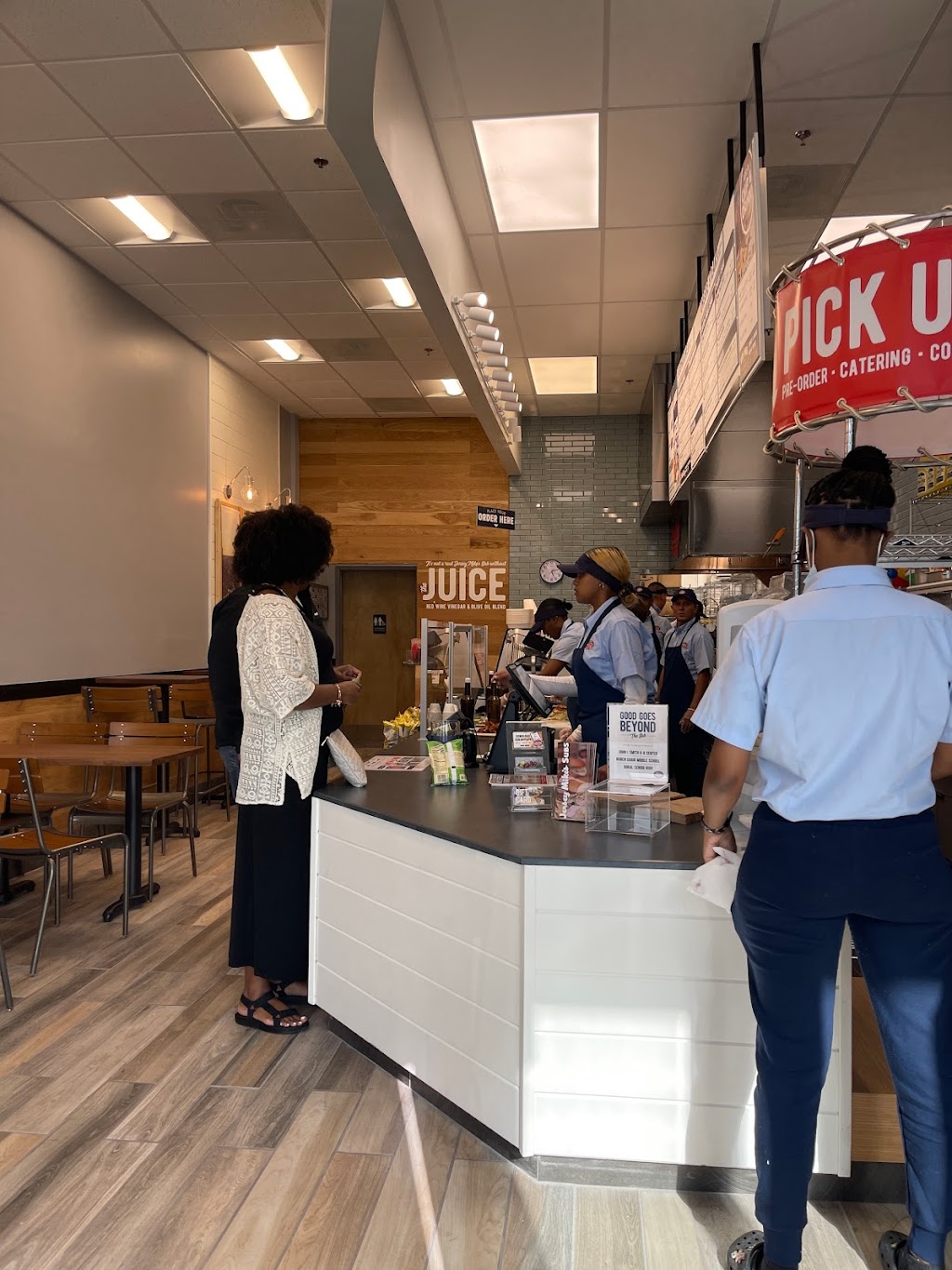 Jersey Mikes Subs | meal takeaway | 3737 NW 87th Ave Suite 104, Doral, FL 33178, USA | 7863473122 OR +1 786-347-3122