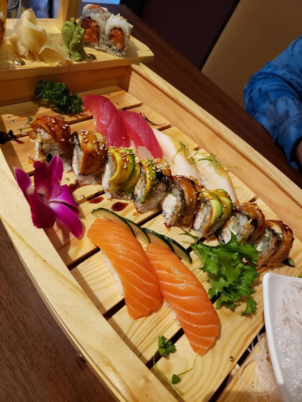 Kabuki Japanese Grill & Sushi Bar | restaurant | 2525 Gulf Fwy S, League City, TX 77573, USA | 2813099676 OR +1 281-309-9676