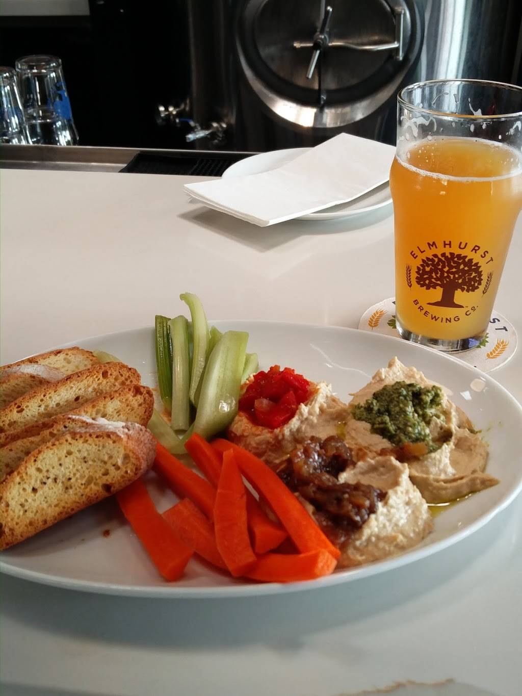 Elmhurst Brewing Company | restaurant | 171 N Addison Ave, Elmhurst, IL 60126, USA | 6308342739 OR +1 630-834-2739