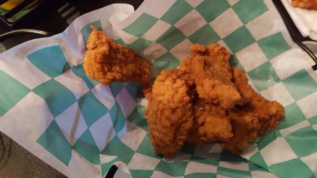 Green Diamond Junction | restaurant | 17001 IN-3, Eaton, IN 47338, USA | 7653963404 OR +1 765-396-3404