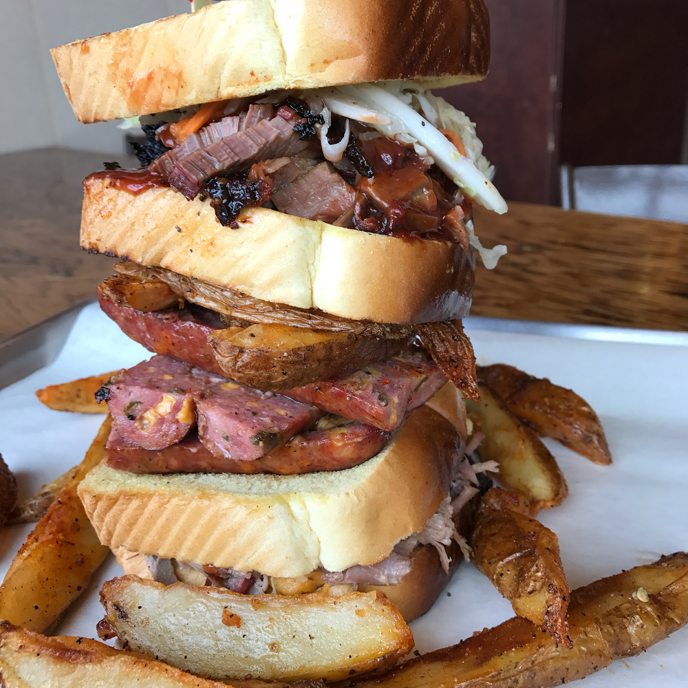 Arkins Sweet BBQ Pit | restaurant | 30140 Southfield Rd, Southfield, MI 48076, USA | 2487317397 OR +1 248-731-7397