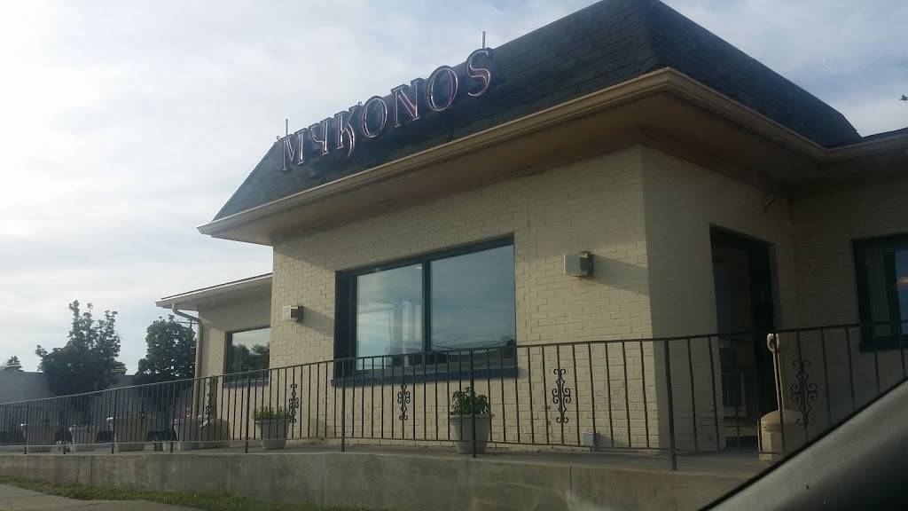 Mykonos Family Restaurant | restaurant | 8501 W Capitol Dr, Milwaukee, WI 53222, USA | 4144381939 OR +1 414-438-1939