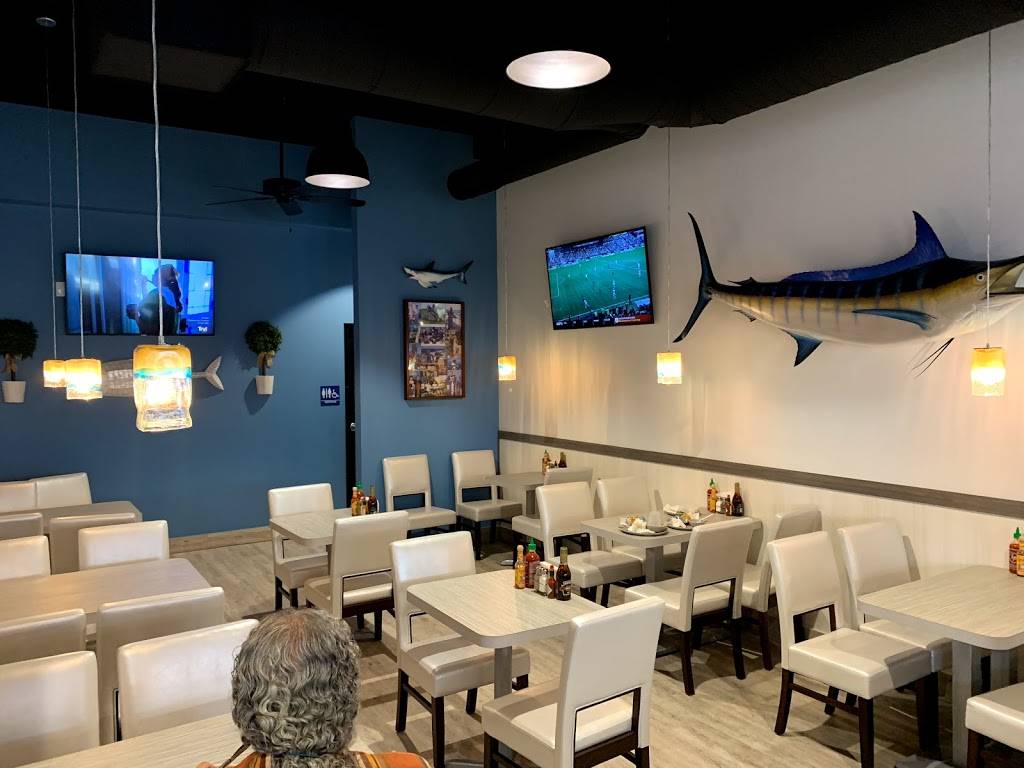 Pellys Fish Market & Cafe | cafe | 7110 Avenida Encinas # 101, Carlsbad, CA 92011, USA | 7604318454 OR +1 760-431-8454