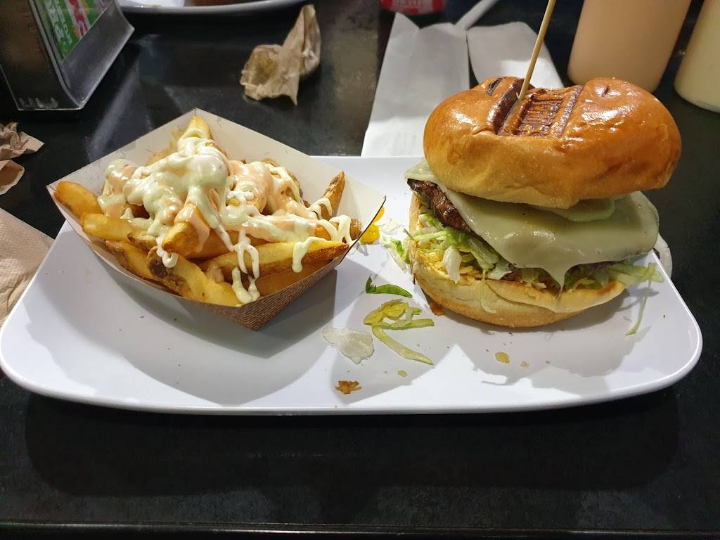 Los Verdes Doral | restaurant | 4243 NW 107th Ave, Doral, FL 33178, USA | 3057184208 OR +1 305-718-4208