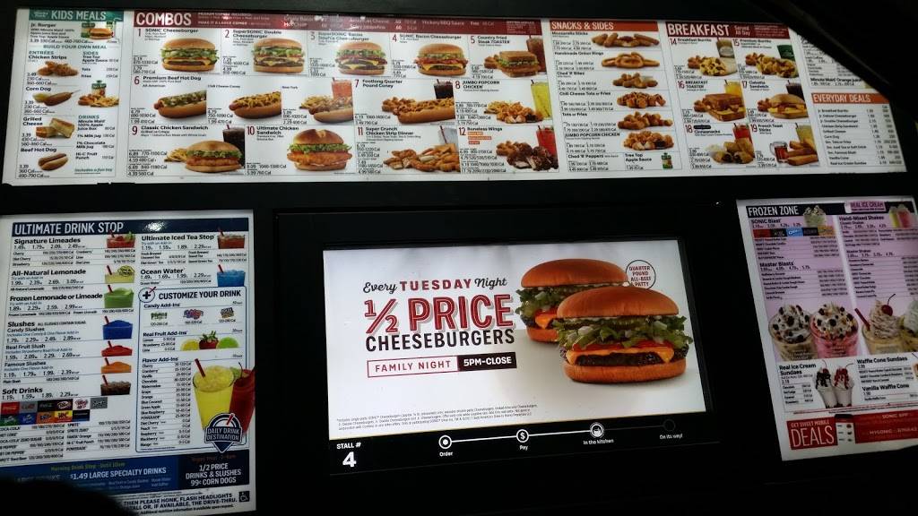 Sonic Drive-In | restaurant | 621 E 4th Ave, Hutchinson, KS 67501, USA | 6206637311 OR +1 620-663-7311