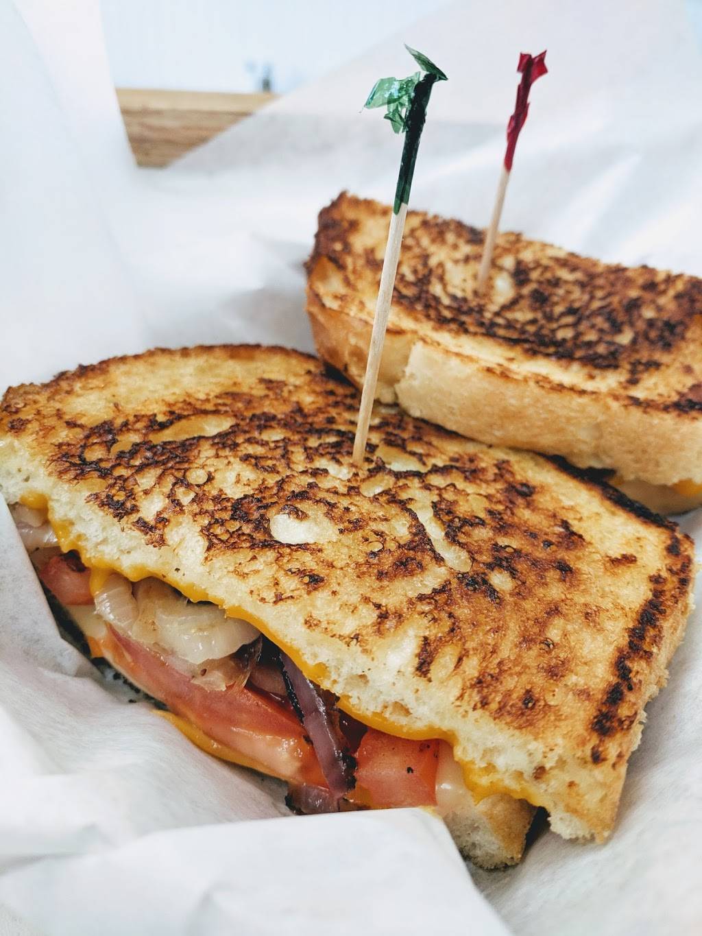 Eddies Grill | restaurant | 3212 Broad St STE 120, San Luis Obispo, CA 93401, USA | 8057521228 OR +1 805-752-1228