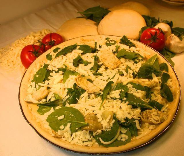 Michaels Pizza | restaurant | 2405 Essington Rd, Joliet, IL 60435, USA | 8154360707 OR +1 815-436-0707