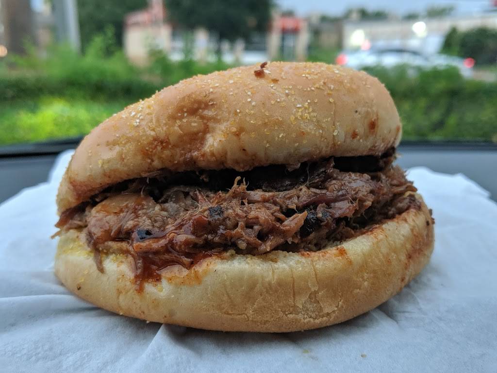 Blus Barbeque | restaurant | 17630 Preston Rd, Dallas, TX 75252, USA | 9723167478 OR +1 972-316-7478