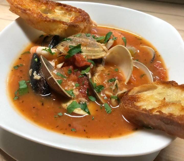 Volpes Sports Bar-Emmaus | restaurant | 501 Broad St, Emmaus, PA 18049, USA | 6109650311 OR +1 610-965-0311