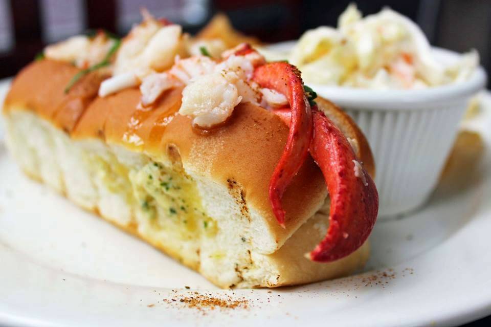 Off the Hook | restaurant | 28-08 34th St, Astoria, NY 11103, USA | 7187212112 OR +1 718-721-2112