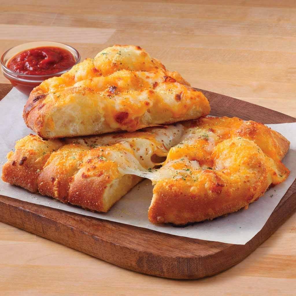 Dominos Pizza | meal delivery | 191 King St W, Brockville, ON K6V 3R6, Canada | 6133457111 OR +1 613-345-7111