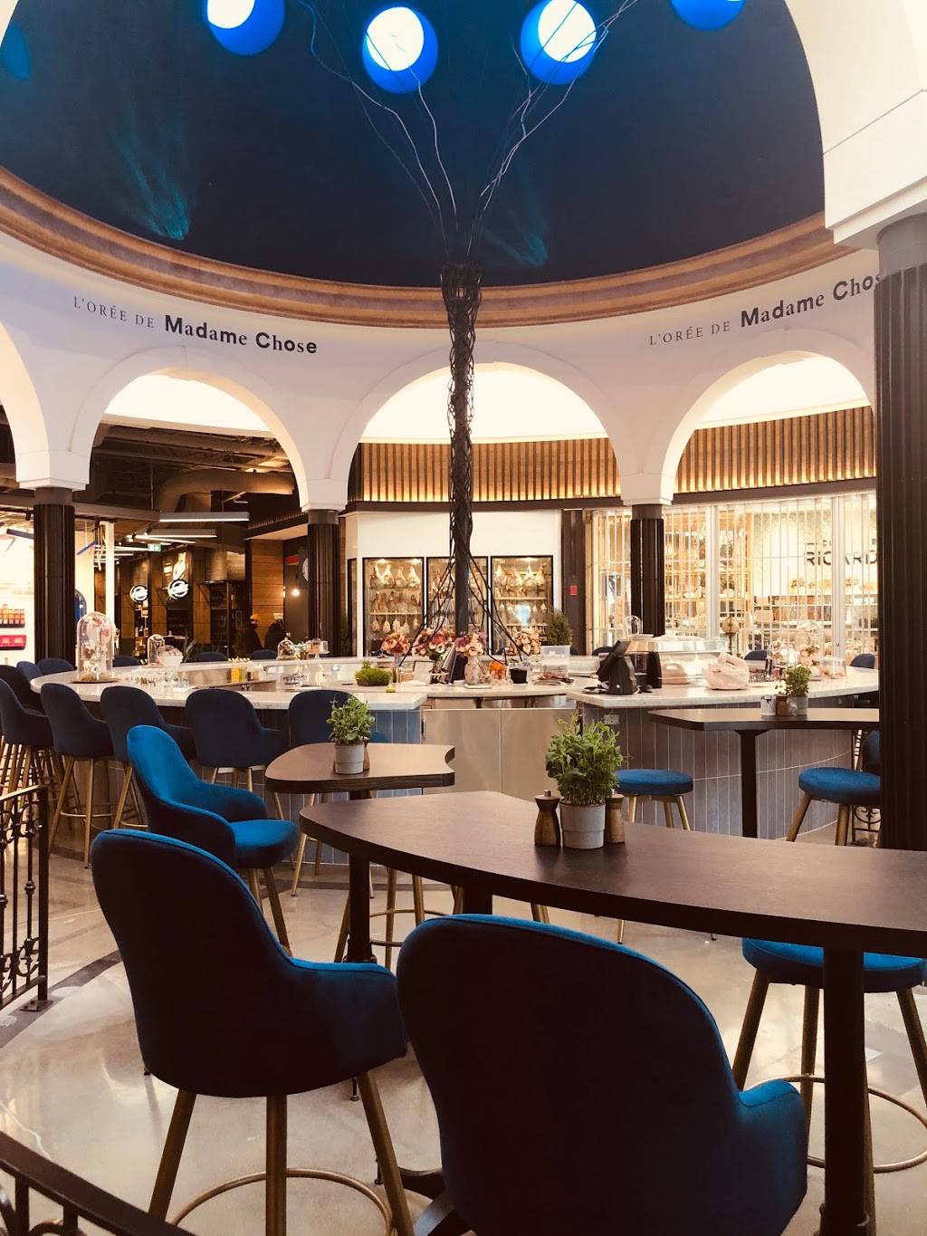 Madame Chose | restaurant | 5401 Boulevard des Galeries, Québec, QC G2K 1N4, Canada | 5818140880 OR +1 581-814-0880