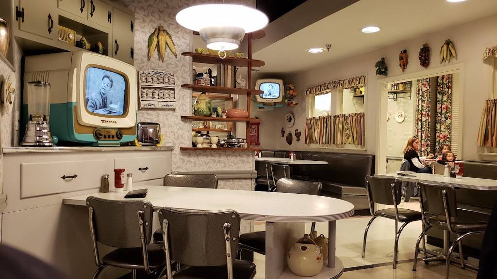 50s Prime Time Café | cafe | 351 South Studio Drive, Kissimmee, FL 32836, USA | 4079393463 OR +1 407-939-3463