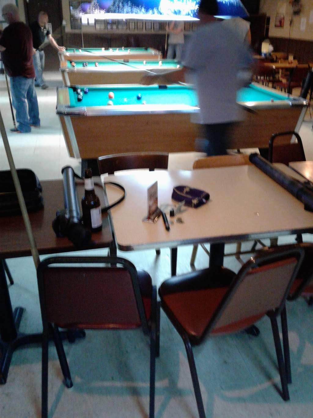 Big Shooters | restaurant | 2938 N 16th St, Terre Haute, IN 47804, USA | 8124666266 OR +1 812-466-6266