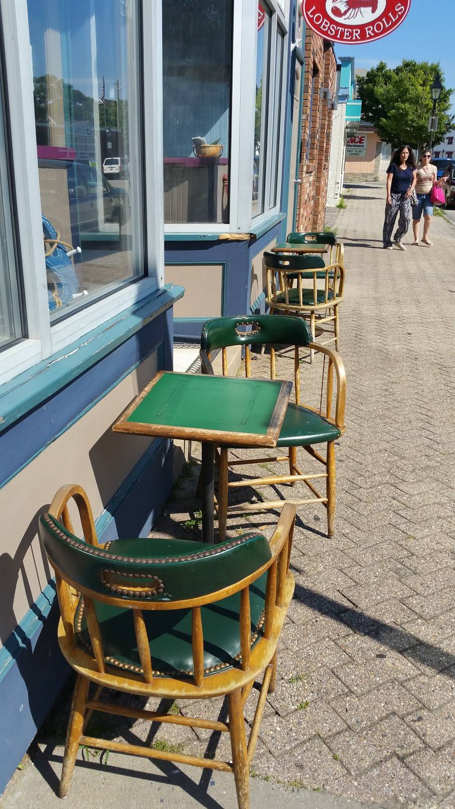 Cape Cod Lobster Rolls | restaurant | 239 Onset Ave, Wareham, MA 02571, USA | 5087437020 OR +1 508-743-7020