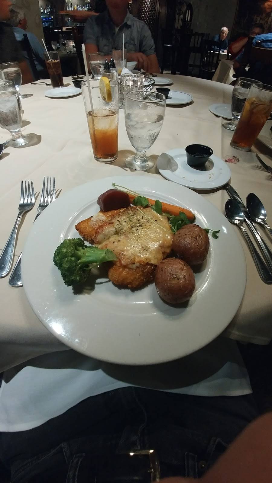 Rossinis | restaurant | 634 Grand Ave E, Chatham, ON N7L 1X6, Canada | 5193522920 OR +1 519-352-2920