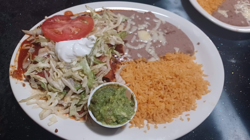 Lopez Bar & Grill | restaurant | 2319 US-65, Lake Village, AR 71653, USA | 8706325050 OR +1 870-632-5050